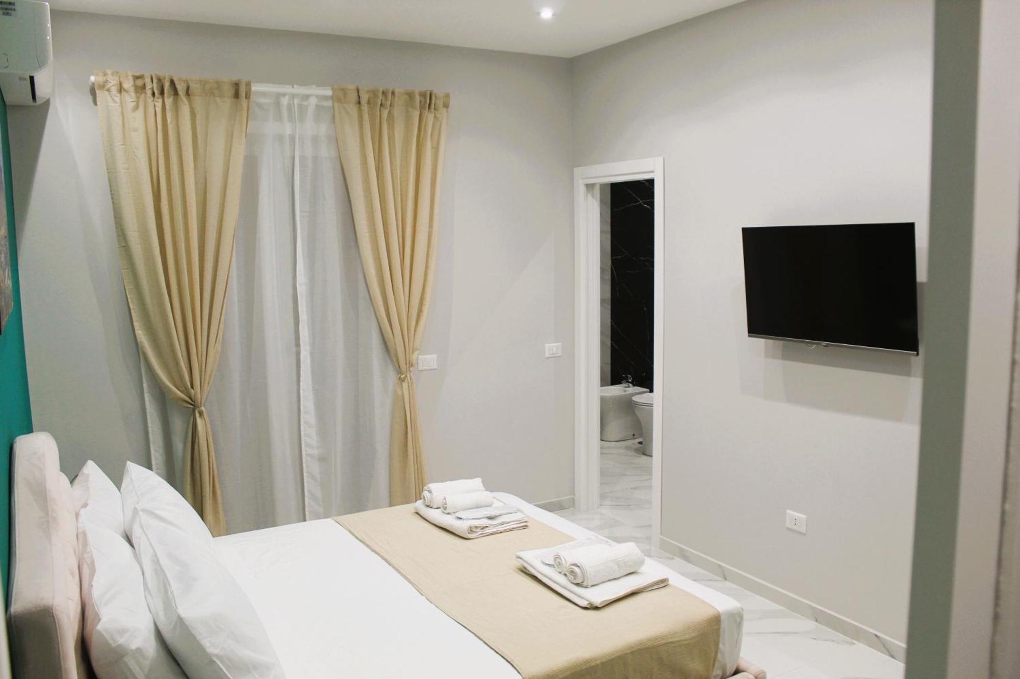 Ilary'S House Pulcinella - Centro Storico Spaccanapoli Ngoại thất bức ảnh